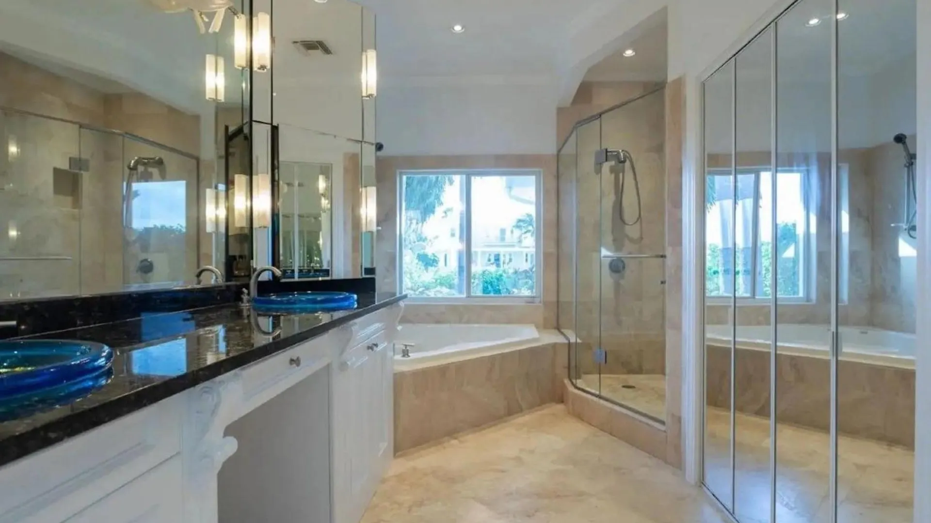 Σπίτι διακοπών Home On Canal With Pool West Bay